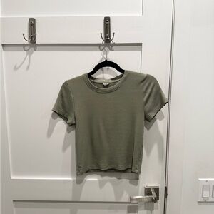 Aritzia Short Sleeve Top